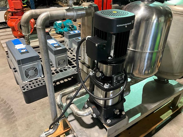 Grundfos cr15-8 rvs meertraps pompunit - afbeelding 4 van  8