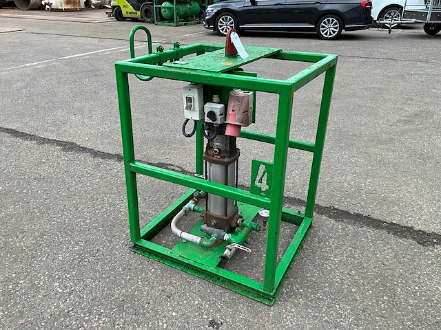 Grundfos cr5-19 a-a-a-e hooe centrifugaalpomp - afbeelding 1 van  4