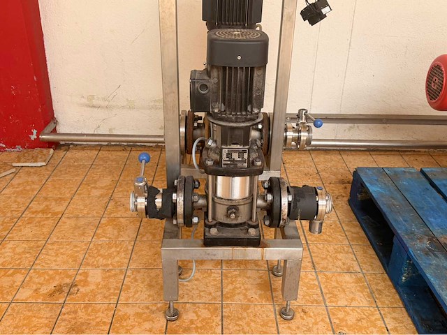 Grundfos crn1s-6 / mg100lc2 verticale meertrapspomp (2x) - afbeelding 2 van  6