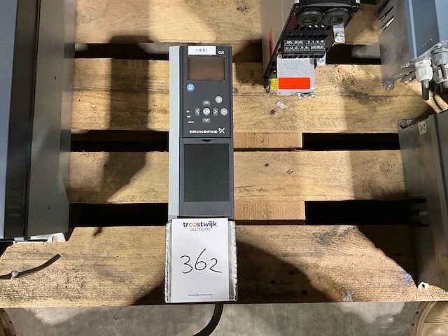Grundfos cue202p4 frequentieregelaar - afbeelding 1 van  1