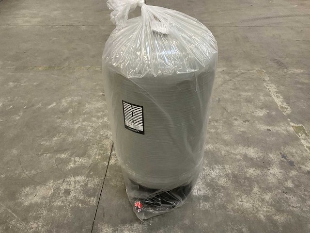 Grundfos gt-c-200v 1.4bar 200l drukvat - afbeelding 1 van  4