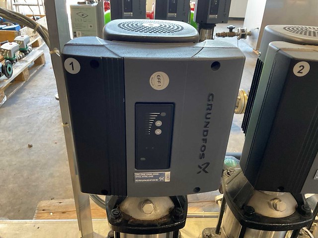Grundfos hydro mpc-e 3 crie 10-4 dn65 oml spec drukverhogingsinstallatie - afbeelding 4 van  5