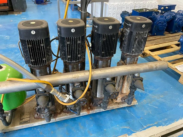 Grundfos industriële drukverhogingsinstallatie - afbeelding 3 van  6