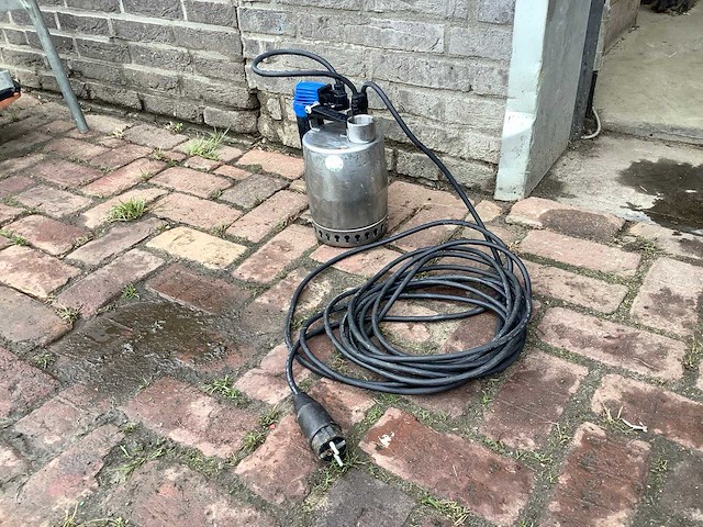 Grundfos kp105 waterpomp - afbeelding 1 van  4