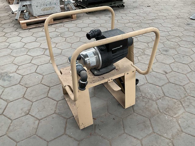 Grundfos legerwaterpomp - afbeelding 2 van  4