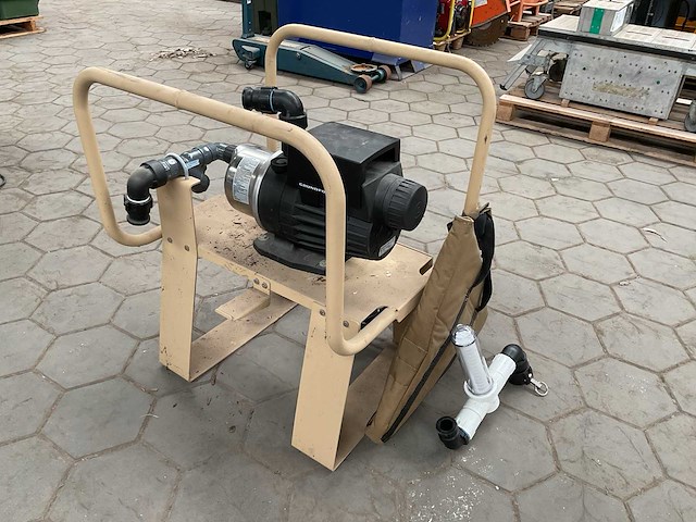 Grundfos legerwaterpomp - afbeelding 1 van  4