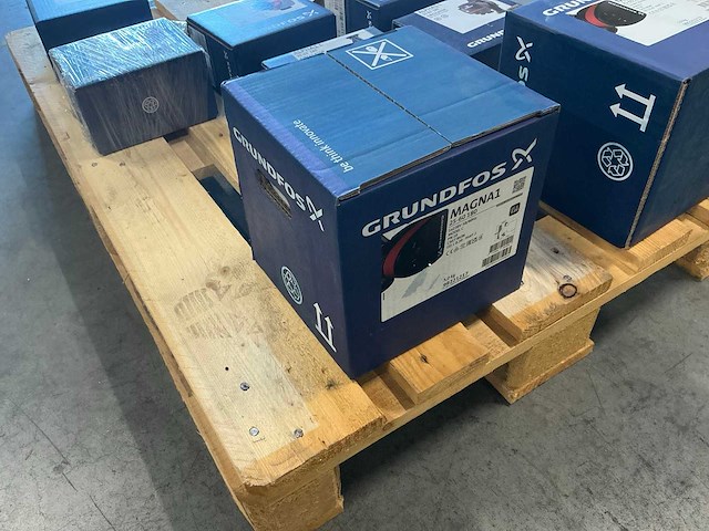 Grundfos magna1 25-60 180 pomp - afbeelding 3 van  3