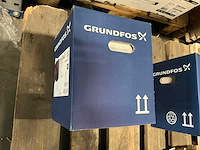 Grundfos magna3 25-40 180 pomp - afbeelding 3 van  4