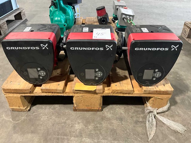 Grundfos magna3 40-100 f 220 circulatiepomp (3x) - afbeelding 2 van  5