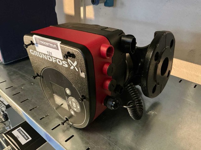 Grundfos magna3 circulatiepomp - afbeelding 2 van  4