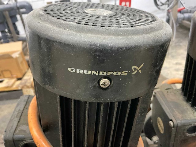 Grundfos mg80a4-19ft-100c centrifugaalpomp op skid (2x) - afbeelding 1 van  7