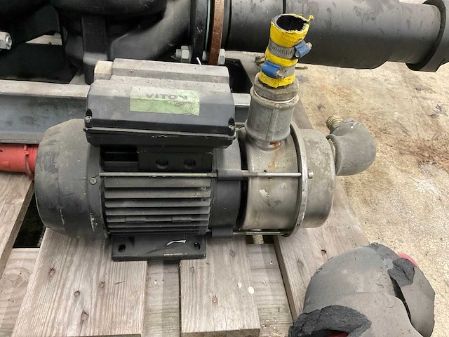 Grundfos mg80a4-19ft-100c centrifugaalpomp op skid (2x) - afbeelding 4 van  7
