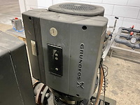 Grundfos mge132sd2-ff265-d1 centrifugaalpomp op skid (2x) - afbeelding 2 van  8
