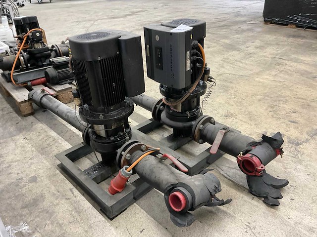 Grundfos mge132sd2-ff265-d1 centrifugaalpomp op skid (2x) - afbeelding 5 van  8