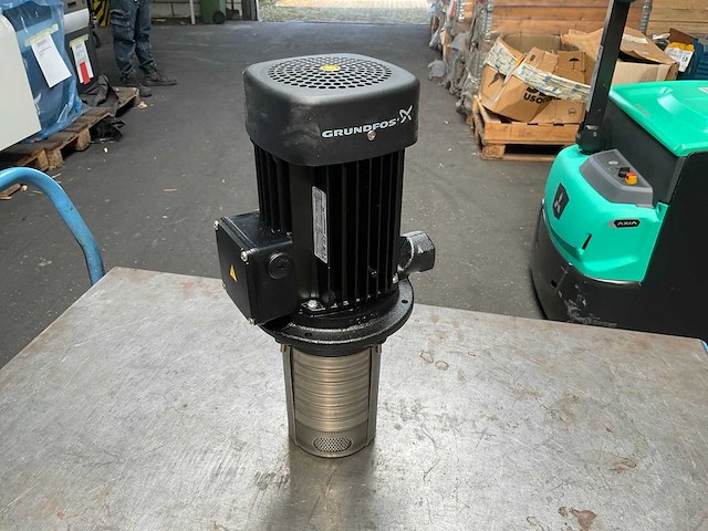 Grundfos mth 2-60/5 verticale, meertrapse dompelpomp - afbeelding 2 van  9