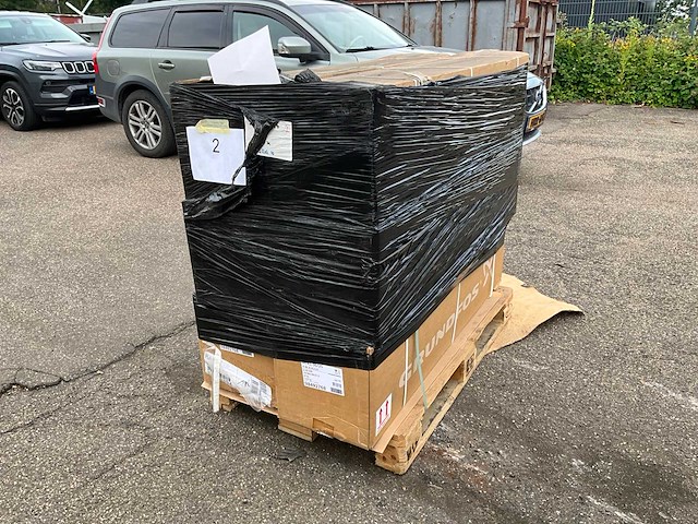 Grundfos mtr1-36/25 a-w-a-huuv verticale meertraps centrifugaal en schroefpomp (6x) - afbeelding 2 van  3