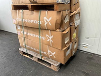 Grundfos mtr15-12/2 a-w-a-huuv verticale meertraps centrifugaal en schroefpomp (6x) - afbeelding 2 van  3