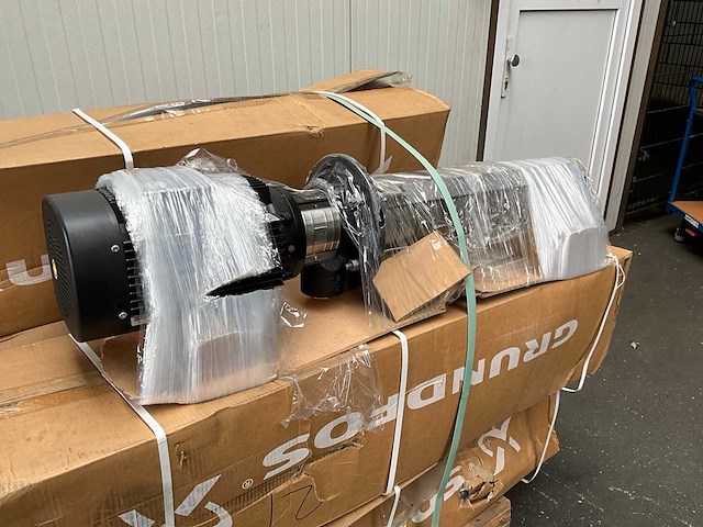 Grundfos mtr15-12/2 a-w-a-huuv verticale meertraps centrifugaal en schroefpomp (6x) - afbeelding 4 van  5