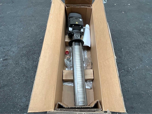 Grundfos mtr3-28/17 verticale meertraps dompelpomp - afbeelding 1 van  3