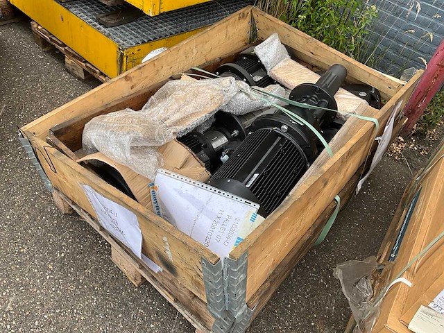 Grundfos mts20-40 r38 dq-t schroefspindelpomp (4x) - afbeelding 2 van  2