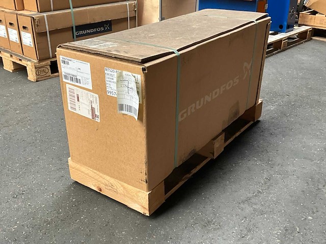 Grundfos mts20-80 r38 dq-t schroefspindelpomp - afbeelding 2 van  3