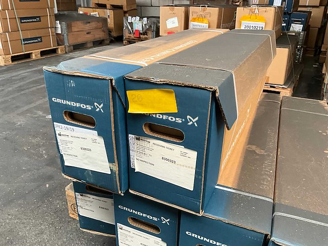 Grundfos spk2-19/19 verticale meertraps centrifugaalpomp (2x) - afbeelding 3 van  3