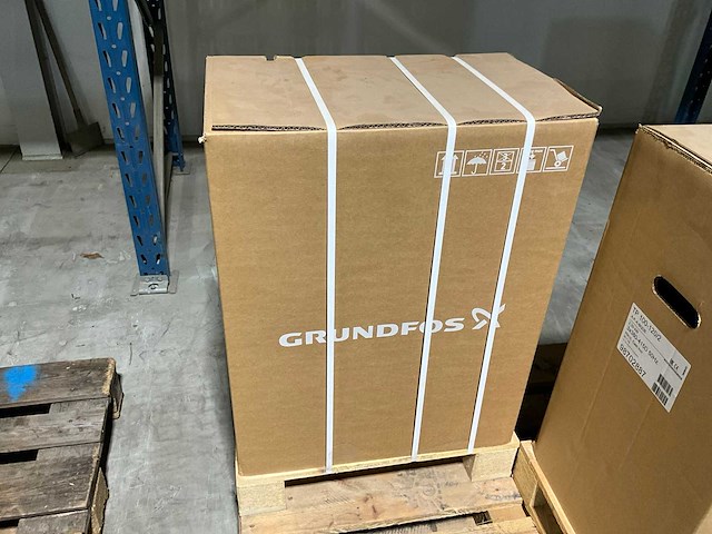 Grundfos tp 100-120/2 circulatiepomp - afbeelding 2 van  4
