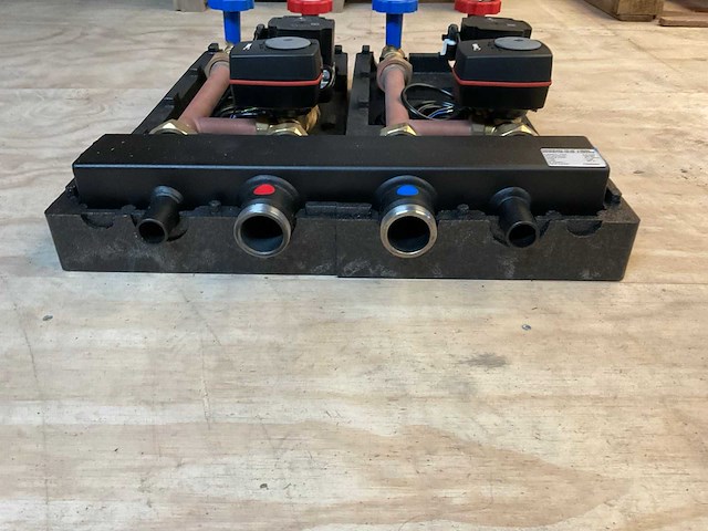 Grundfos ump3 auto 25-70 180 cv-circulatiepompen met verdeler (2x) - afbeelding 7 van  8