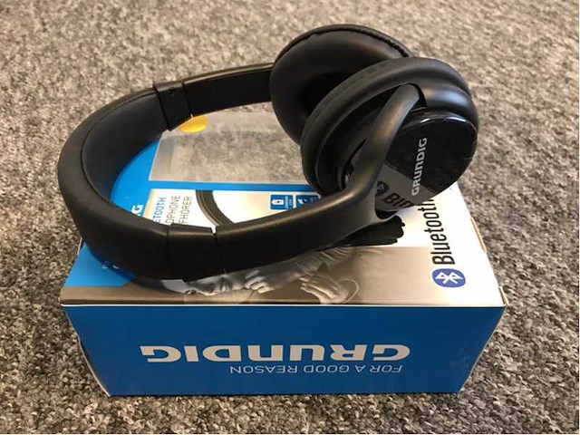 Grundig - bluetooth - hoofdtelefoon (48x) - afbeelding 1 van  3