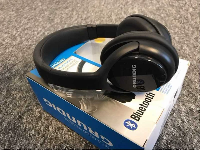 Grundig - bluetooth - hoofdtelefoon (48x) - afbeelding 3 van  4