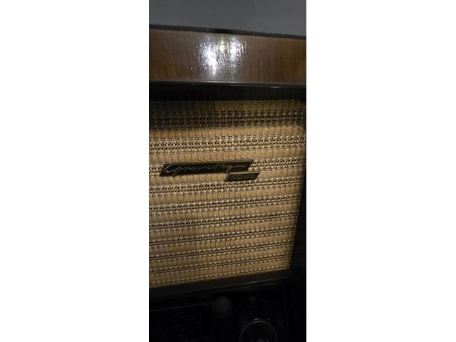 Grundig 5040 radio, antiek - afbeelding 2 van  3
