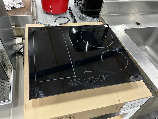 Grundig giei 623 inbouw inductie kookplaat - afbeelding 1 van  6
