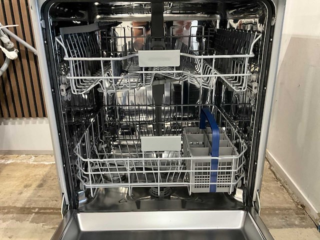 Grundig gnfp54x vrijstaande vaatwasser - afbeelding 3 van  4