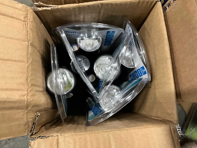 Grundig led partij zaklamp - afbeelding 8 van  10