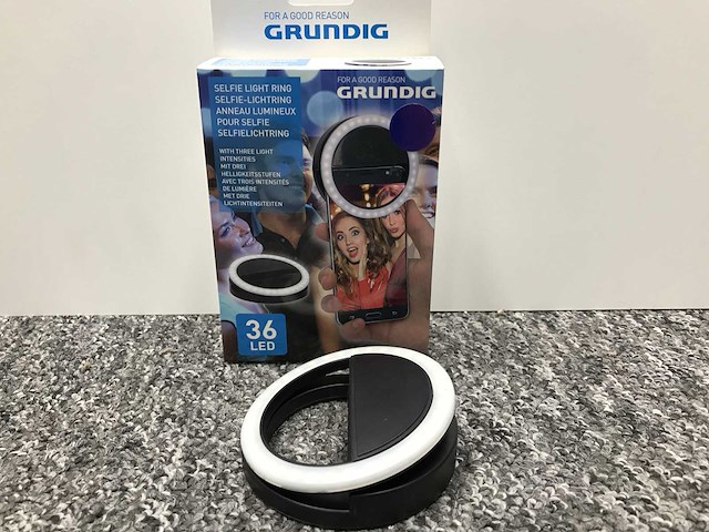 Grundig selfie-lichtring (96x) - afbeelding 2 van  4