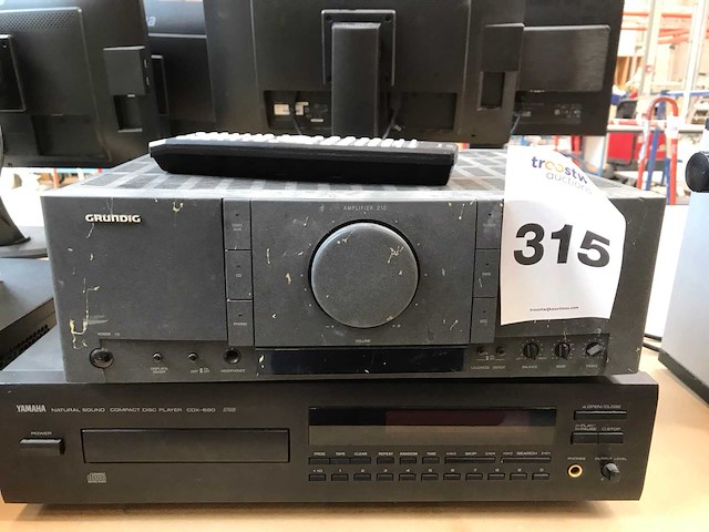 Grundig/ yamaha versterker, cd speler - afbeelding 3 van  3