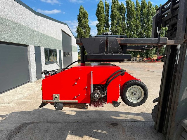 Grunig - 2021 - gse1500 - straatveegmachine - afbeelding 2 van  16