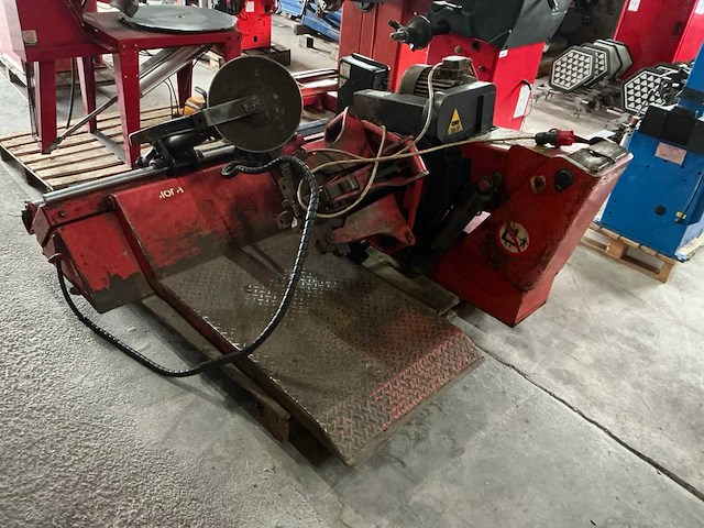 Gs boxer king 5600 truckbanden de-montage apparaat - afbeelding 1 van  6