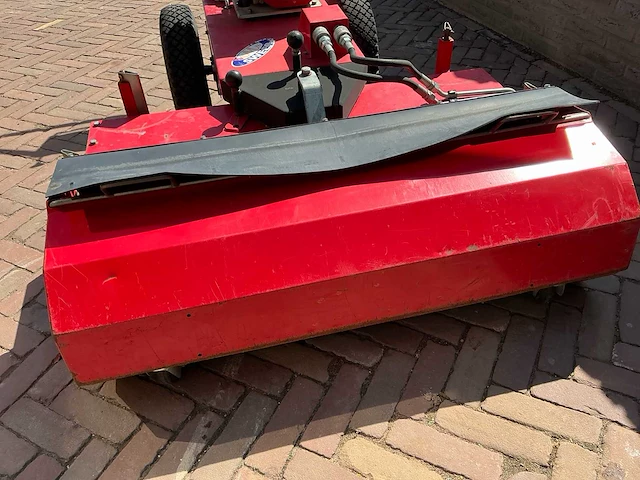 Gs engineering 1010 hb 1010hb zelfrijdende hydraulische veegmachine - afbeelding 15 van  17