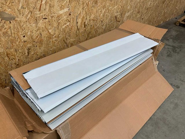 Gse art101041 afdekplaat middenboven zwart - afbeelding 1 van  2