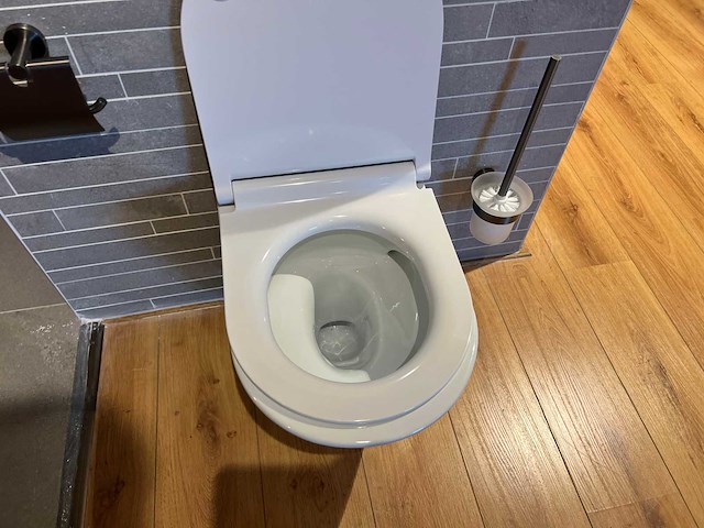 Gsi - wandcloset met toiletaccessoires - afbeelding 9 van  10