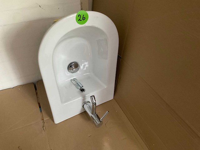Gsi wandbidet met kraan - afbeelding 2 van  3