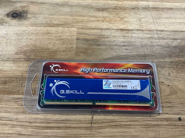 G.skill high performance memory f2-5300cl4s-2gbpq - afbeelding 1 van  2