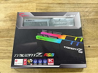 G.skill trident z rgb f4-4400c18d-16gtzr - afbeelding 1 van  2