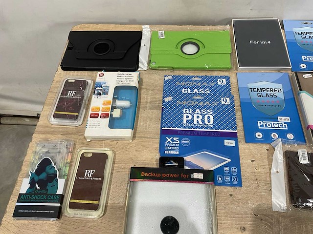 Gsm en tablet benodigdheden - afbeelding 4 van  5
