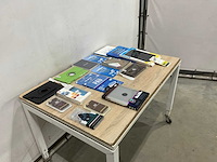 Gsm en tablet benodigdheden - afbeelding 2 van  5