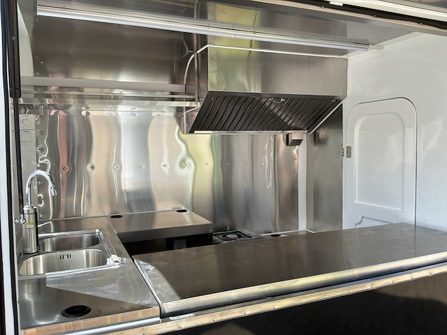 Gt compact pro 160 foodtrucks - afbeelding 6 van  28