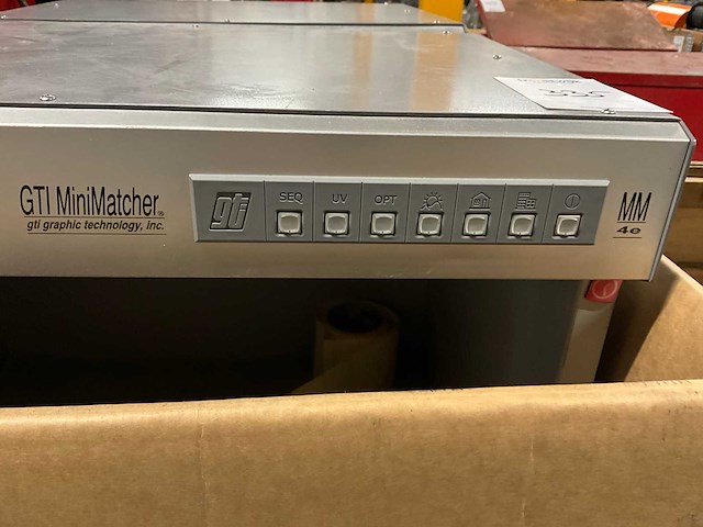 Gti minimatcher color viewing booth - afbeelding 3 van  3