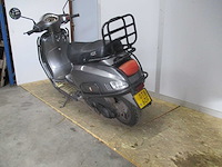 Gts - bromscooter - toscana pure - scooter - afbeelding 8 van  9