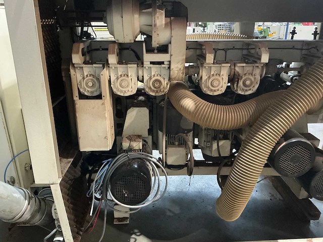 Gubisch - 1996 - ga 170 - vierzijdige profileer- en schaafmachine - afbeelding 6 van  21